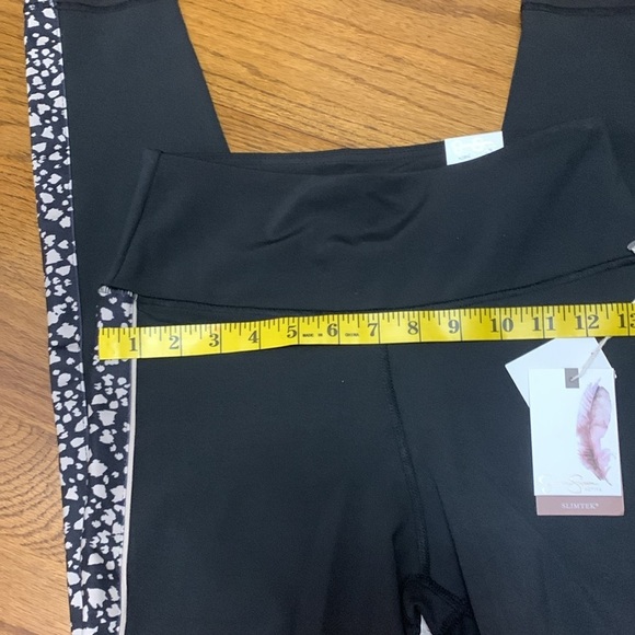 Jessica Simpson Slimtek High Waisted Black Animal Print Leggings NWT Size M - Picture 15 of 15